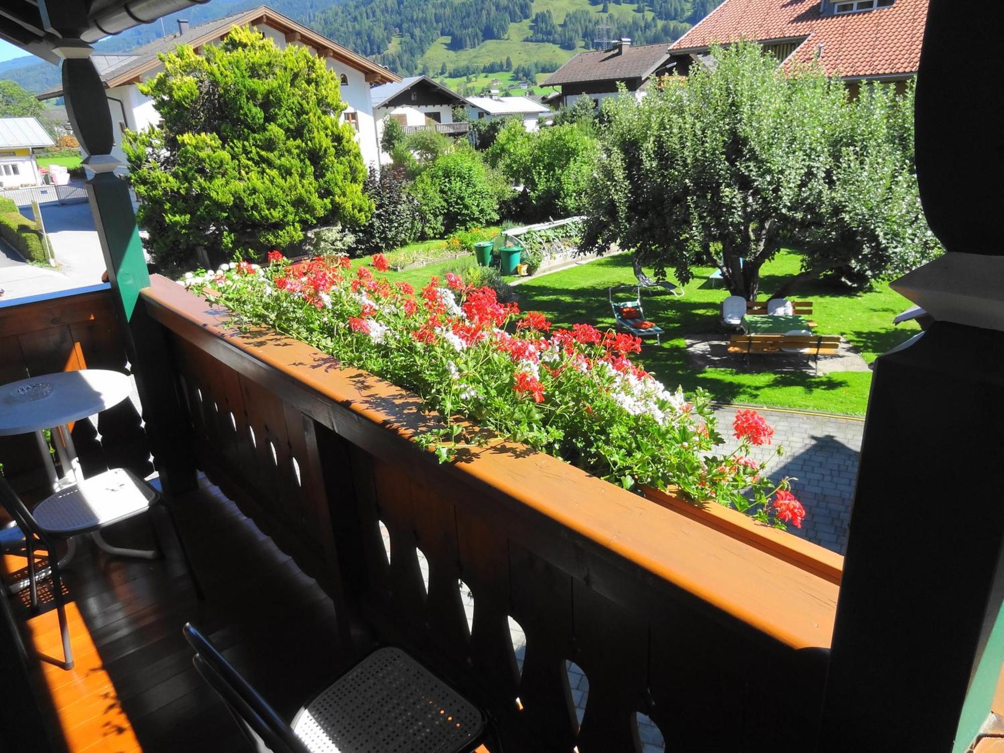 Landhaus Gassner Bed and Breakfast Fusch an der Glocknerstraße Buitenkant foto