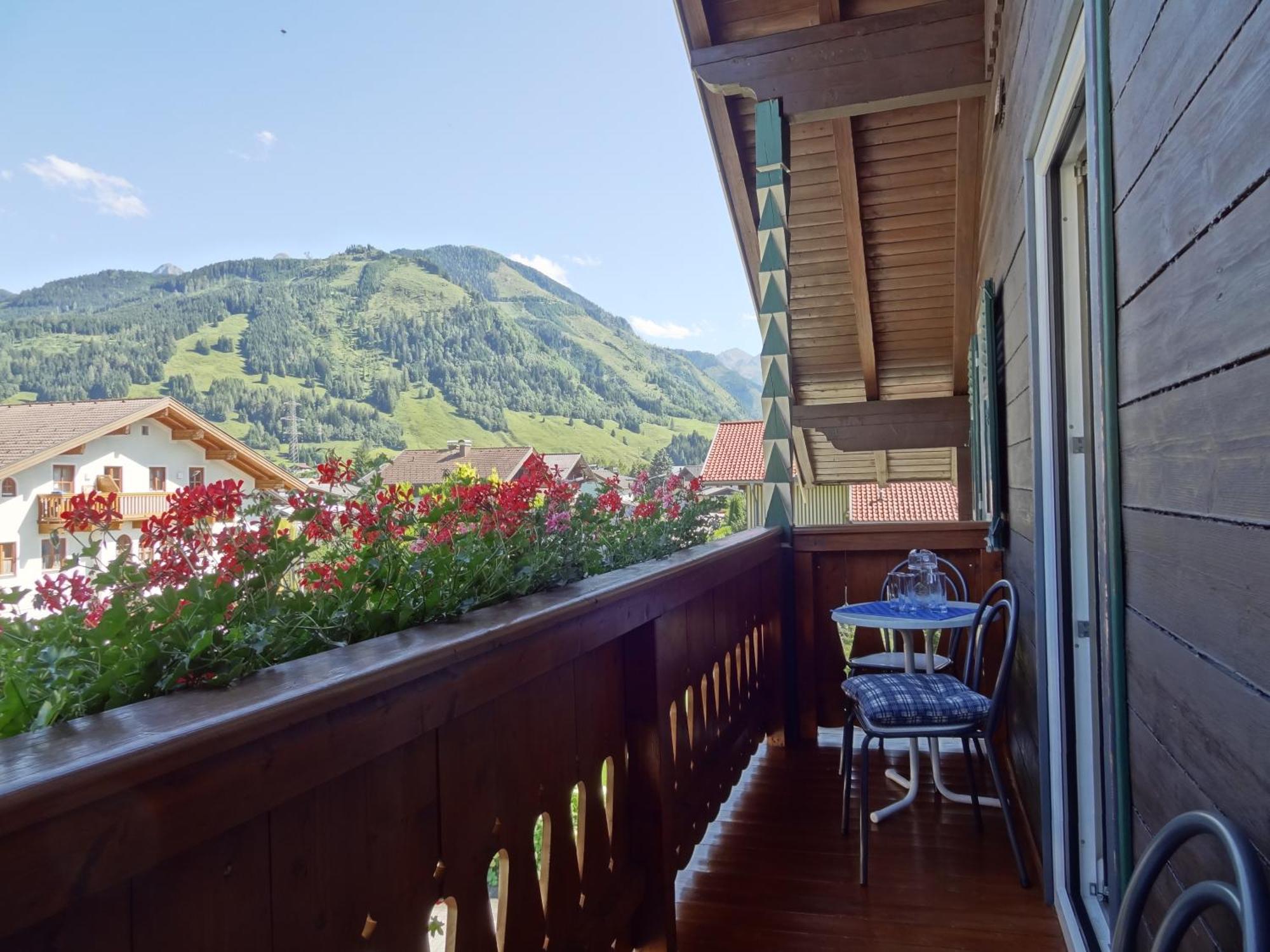 Landhaus Gassner Bed and Breakfast Fusch an der Glocknerstraße Buitenkant foto