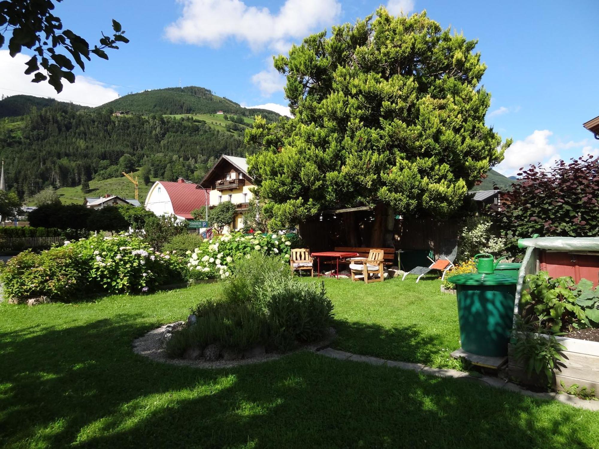 Landhaus Gassner Bed and Breakfast Fusch an der Glocknerstraße Buitenkant foto