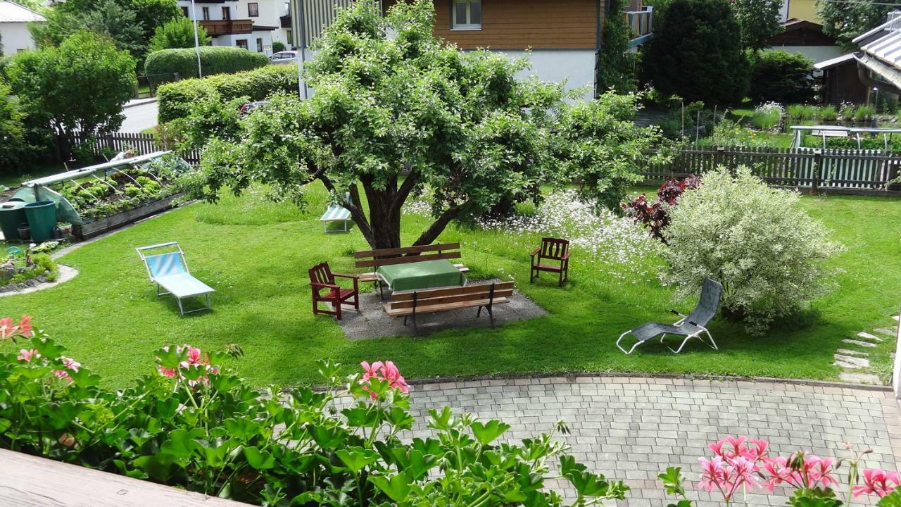 Landhaus Gassner Bed and Breakfast Fusch an der Glocknerstraße Buitenkant foto